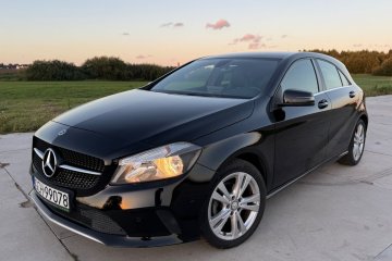 Piękny Mercedes A-Klasa 1.5D. 108KM Parktroniki Grzane Fotele